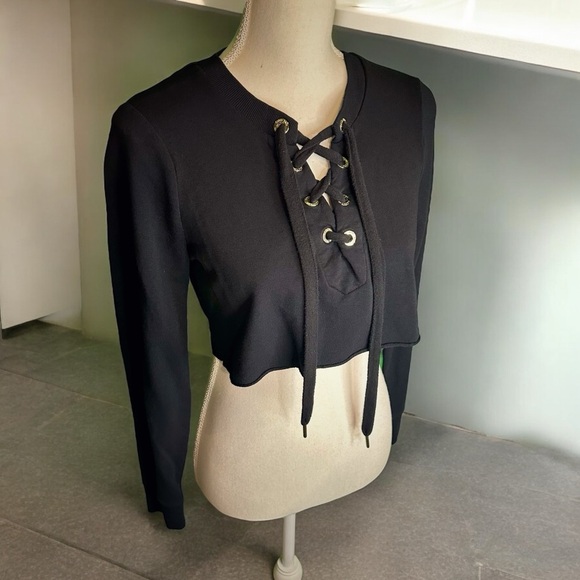 Calvin Klein Black Cropped Lace Up Sweatshirt Style Top Size XS - Picture 8 of 9